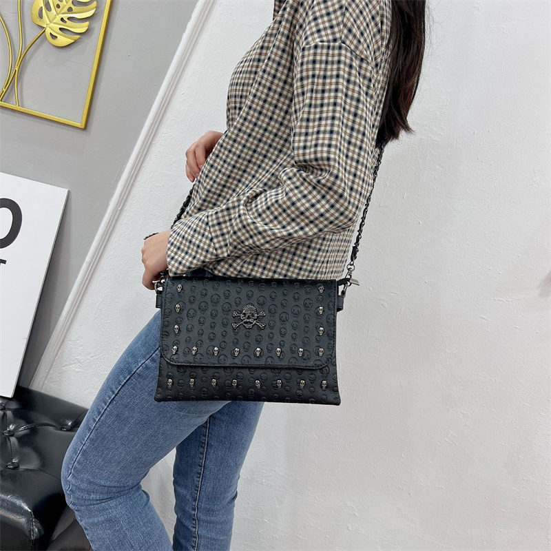 Vintage Rivet Black Crossbody  - Women Bags Zadig ulasan dan harga
